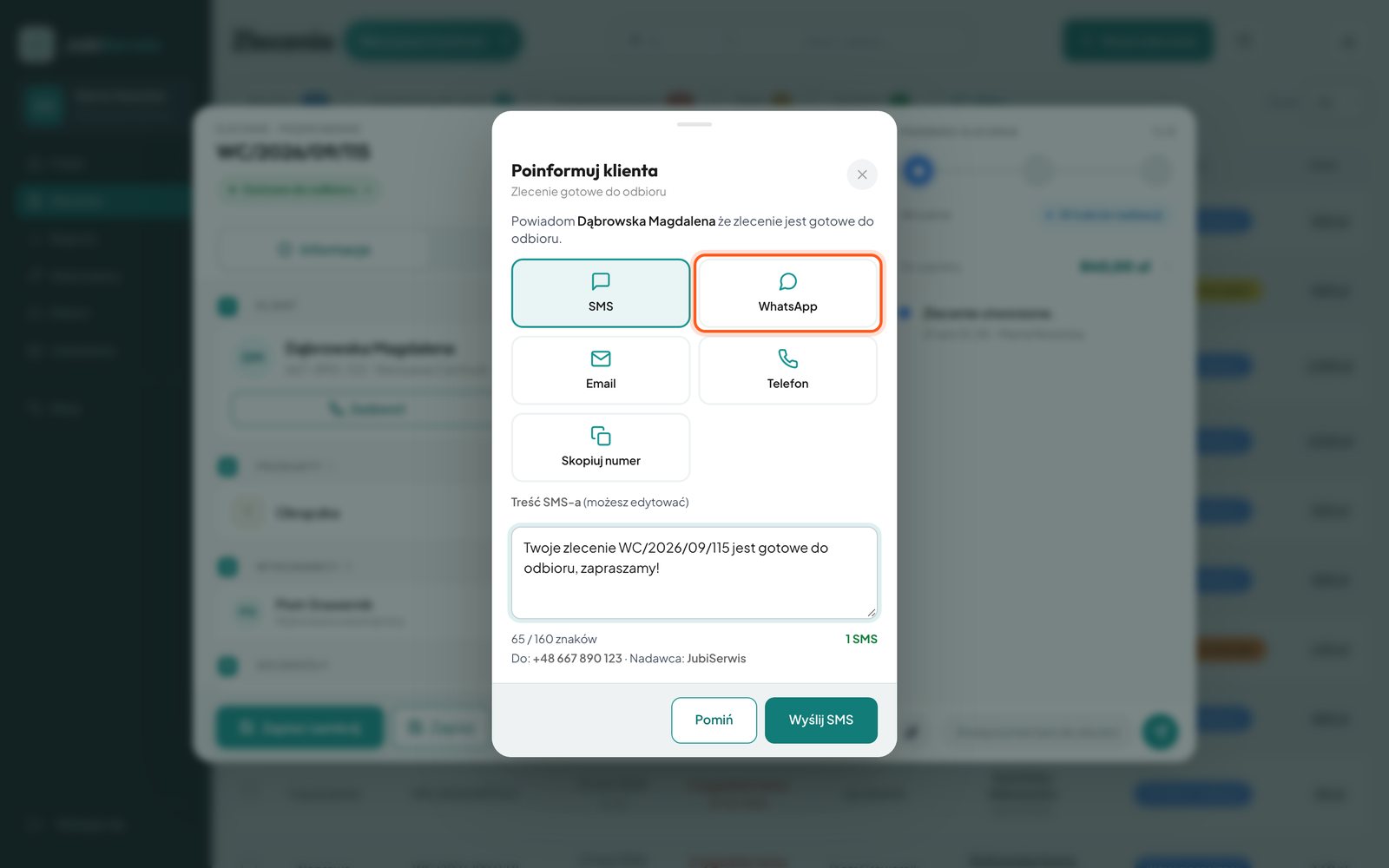 Zaznaczony kafelek WhatsApp w oknie Poinformuj klienta (komputer)