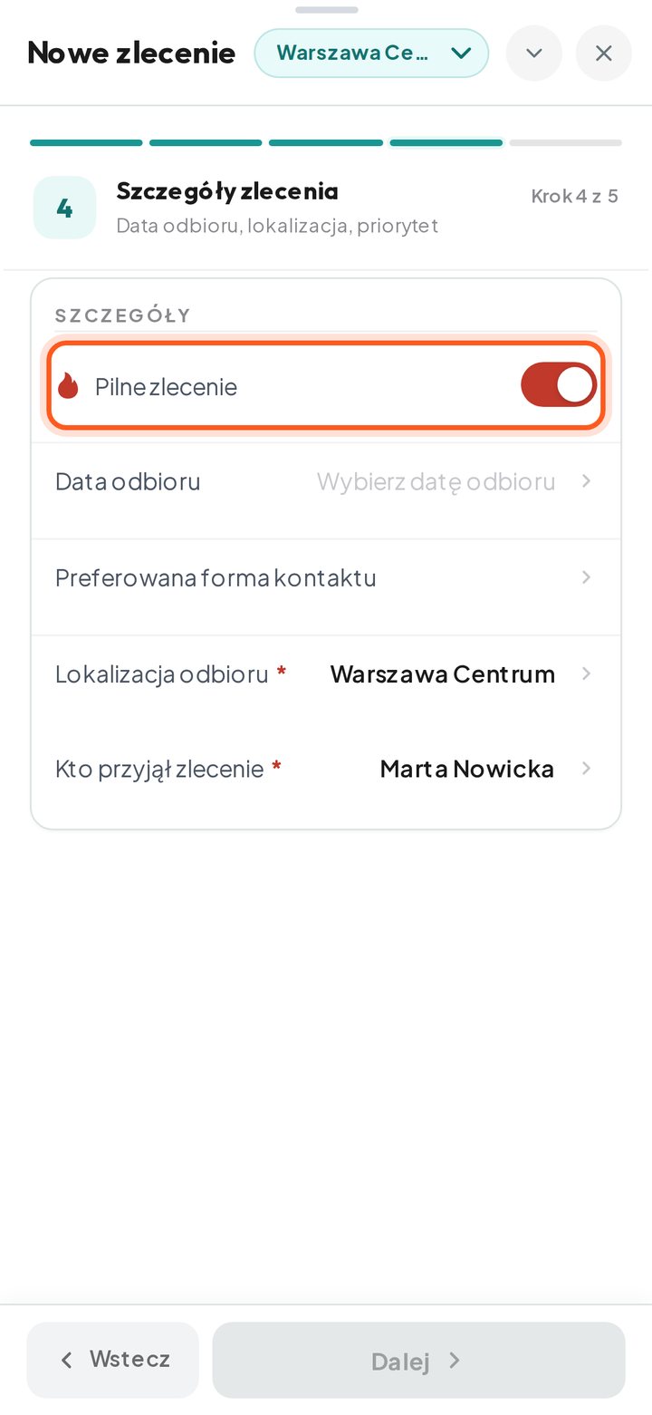 Włączony przełącznik Pilne zlecenie i czerwona etykieta w podsumowaniu (telefon)