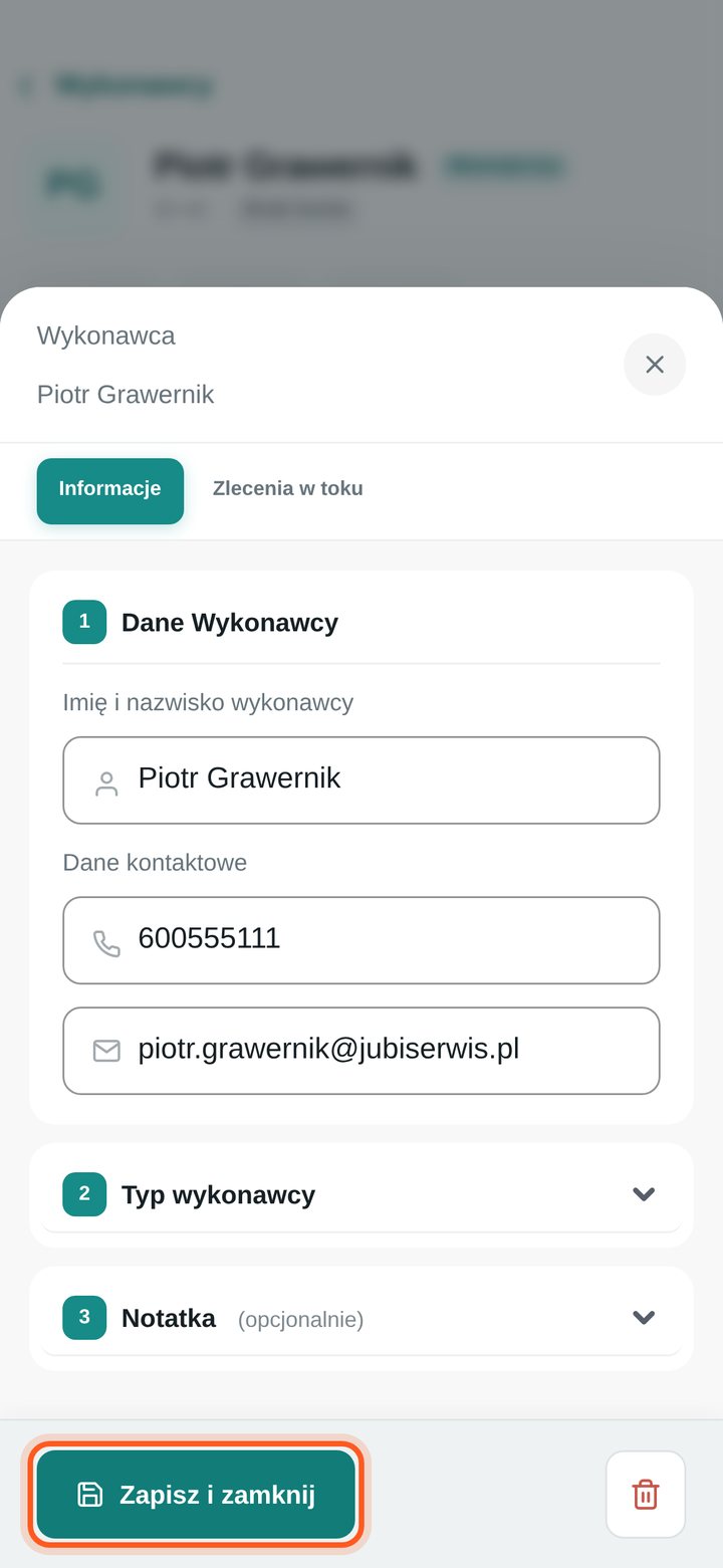 Zaznaczony przycisk Zapisz i zamknij (telefon)